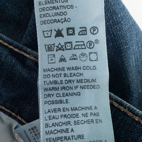 Levi's 311 Shaping Skinny Capris Womens 31 Lapis Dark Wash Mid Rise A00860004 - Picture 15 of 16